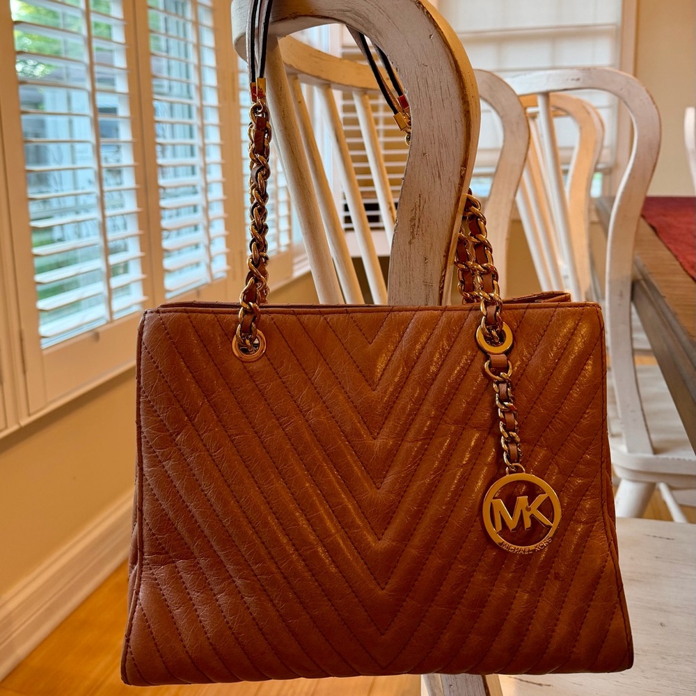 Michael Kors Quilted Leather Chain Tote Dusty Rose Blush/Taupe Bag